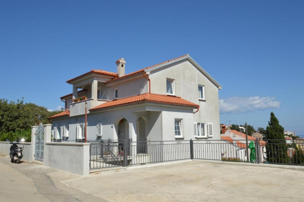 Apartments מאלי לוסיניי מראה חיצוני תמונה