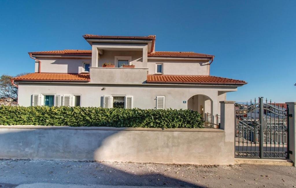 Apartments מאלי לוסיניי מראה חיצוני תמונה