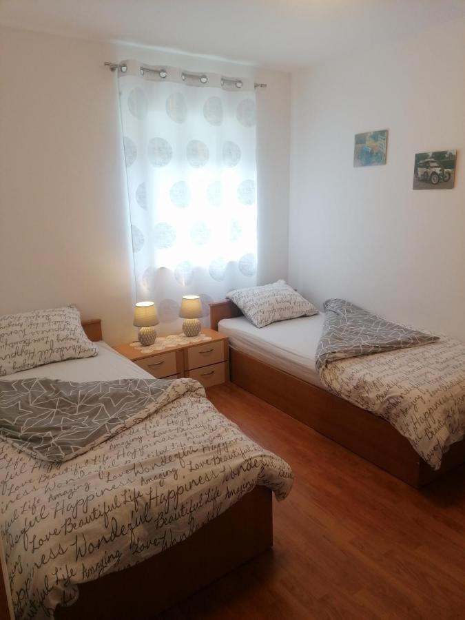 Apartments מאלי לוסיניי מראה חיצוני תמונה