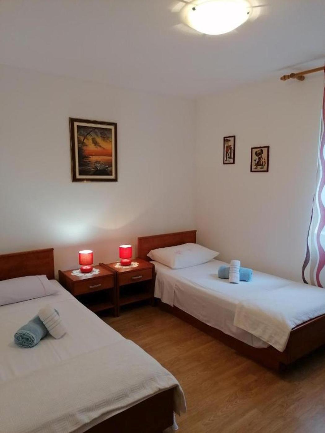 Apartments מאלי לוסיניי מראה חיצוני תמונה