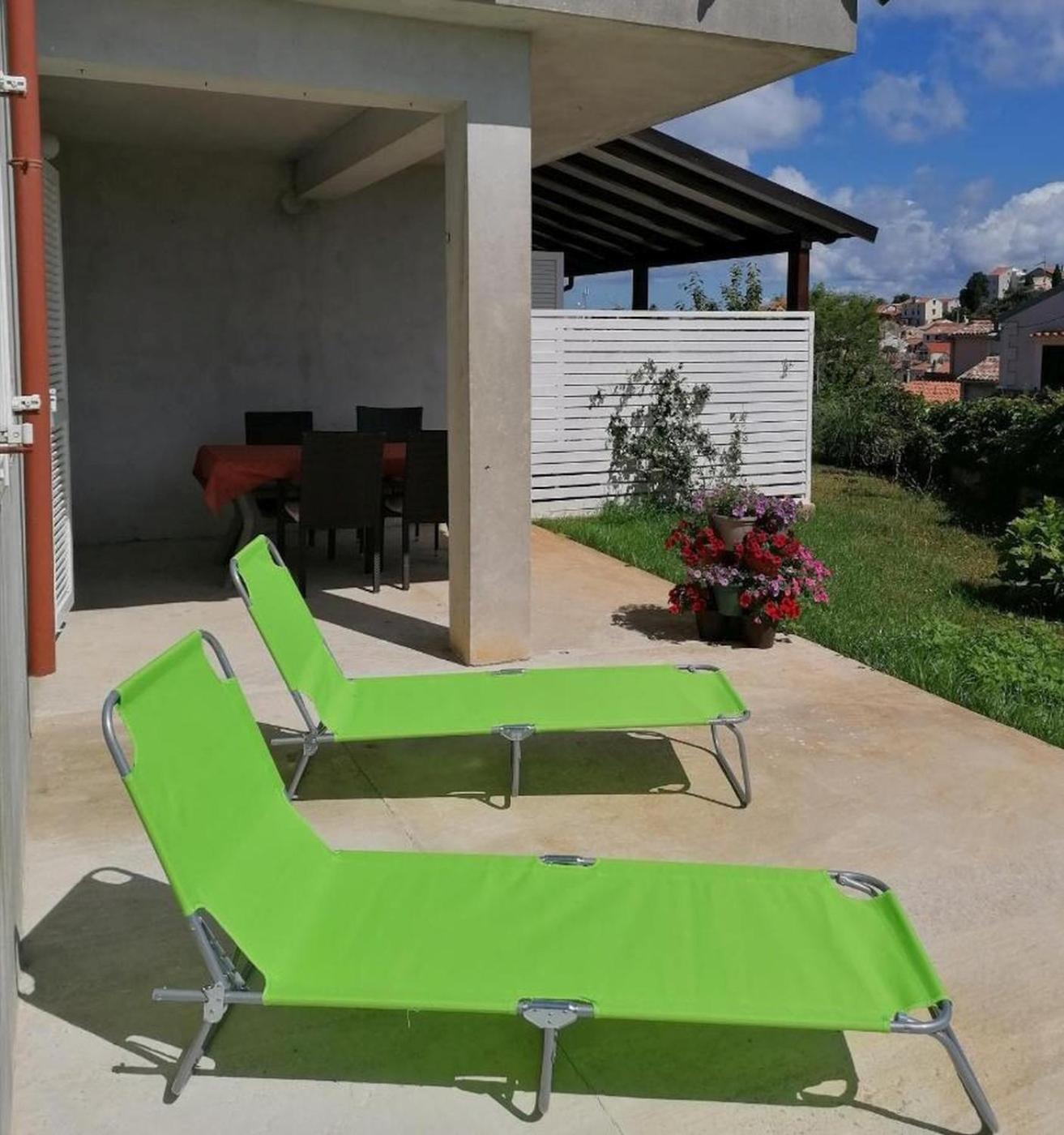 Apartments מאלי לוסיניי מראה חיצוני תמונה